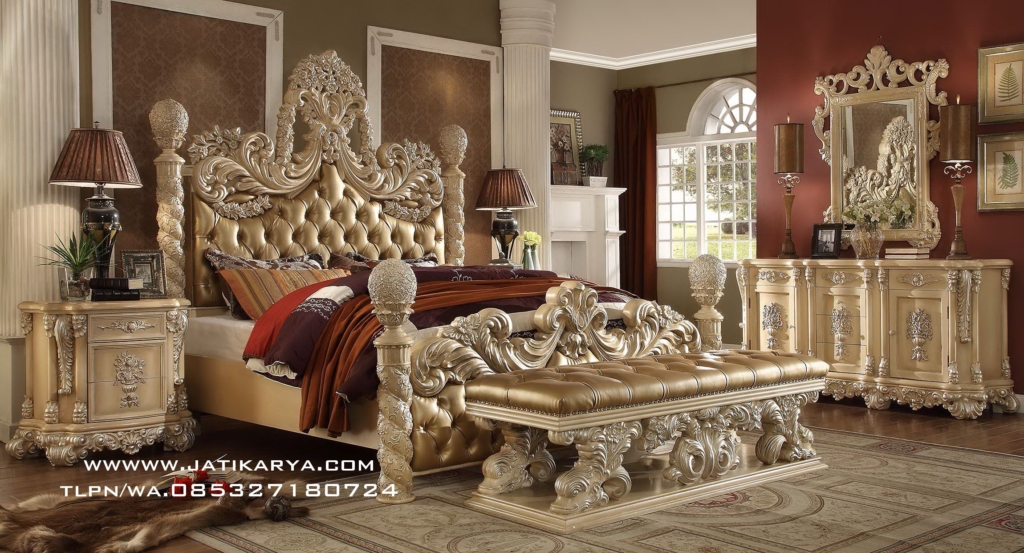 Set Tempat Tidur Ukir Jepara Mewah Duco Antik