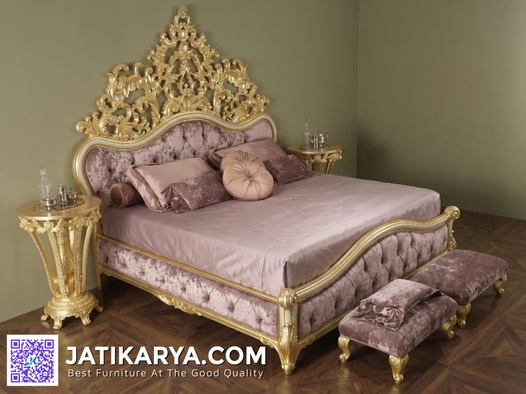 Set Kamar Tidur Mewah Ukiran Relief Jati Karya Furniture